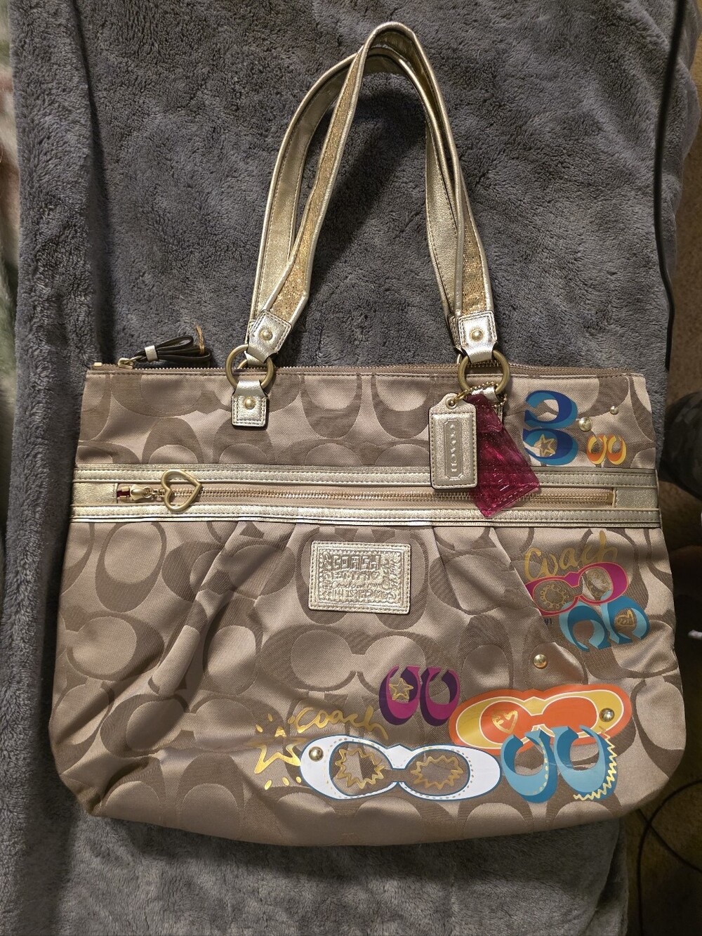 Coach Gold And Beige Signature Tote with Multicolor Patch Details - Picture 2 of 2